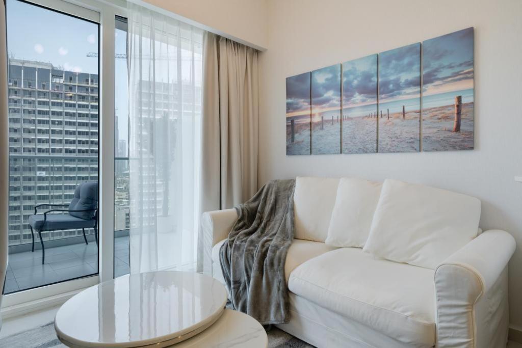 Fantastic One Bedroom Apartment With Burj-Khalifa View Dubai Luaran gambar