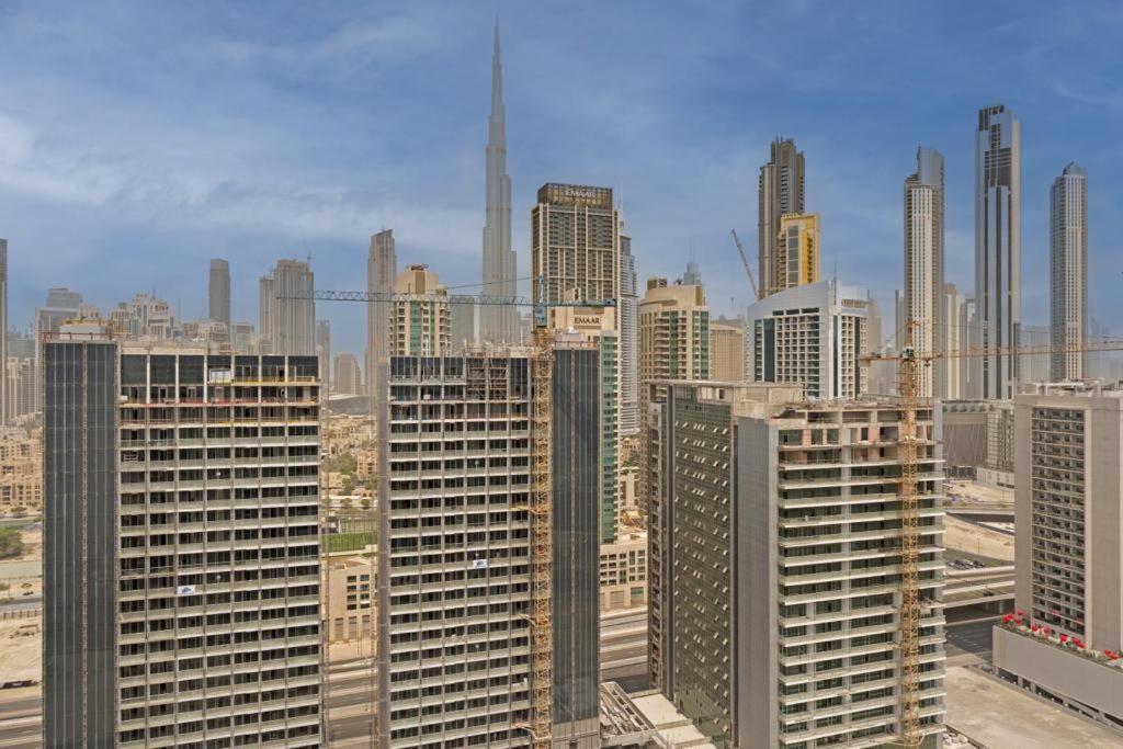 Fantastic One Bedroom Apartment With Burj-Khalifa View Dubai Luaran gambar